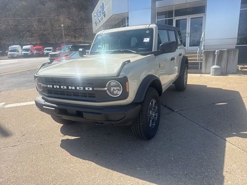 New 2026 Ford Bronco Big Bend AWD/4WD image 3