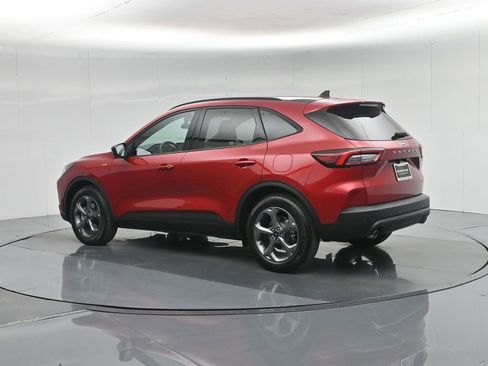 Used 2025 Ford Escape ST-Line w/ Equipment Group 301A image 6