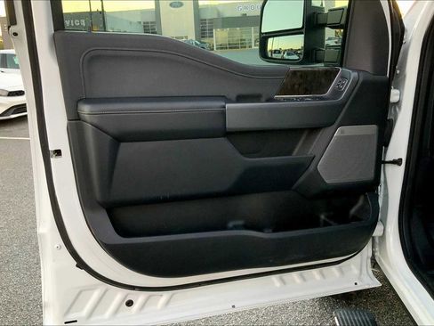 Certified 2024 Ford F250 Lariat w/ Lariat Ultimate Package image 20