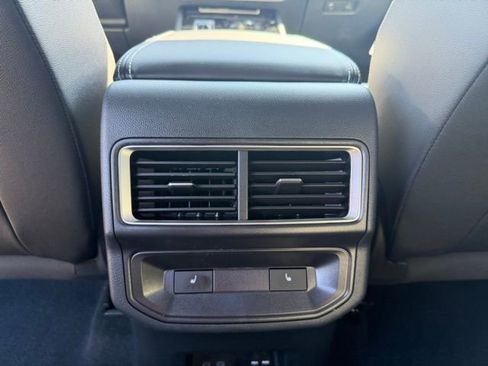 New 2026 Volkswagen Atlas Cross Sport SEL Premium R-Line AWD/4WD image 8
