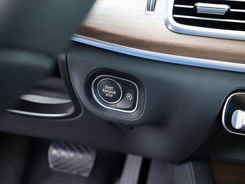Certified 2026 Mercedes-Benz GLE 350 4MATIC image 41