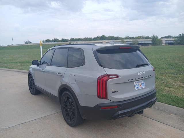 Used 2022 Kia Telluride SX w/ SX Prestige Package AWD/4WD image 2