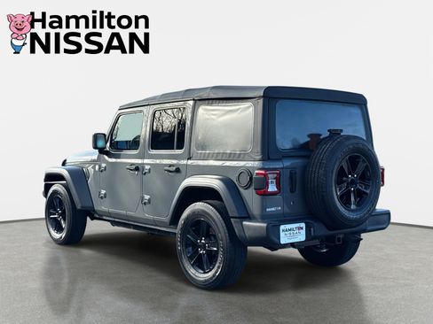 Used 2018 Jeep Wrangler Unlimited Sport image 4