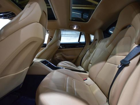 Used 2018 Porsche Panamera 4S AWD/4WD image 48