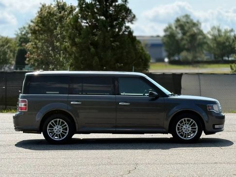Used 2017 Ford Flex SEL w/ Equipment Group 202A AWD/4WD image 7