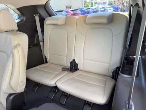Used 2014 Hyundai Santa Fe Limited AWD/4WD image 19