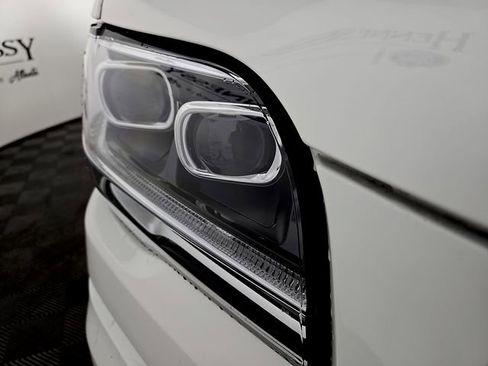 Certified 2024 Lincoln Navigator L Reserve image 10