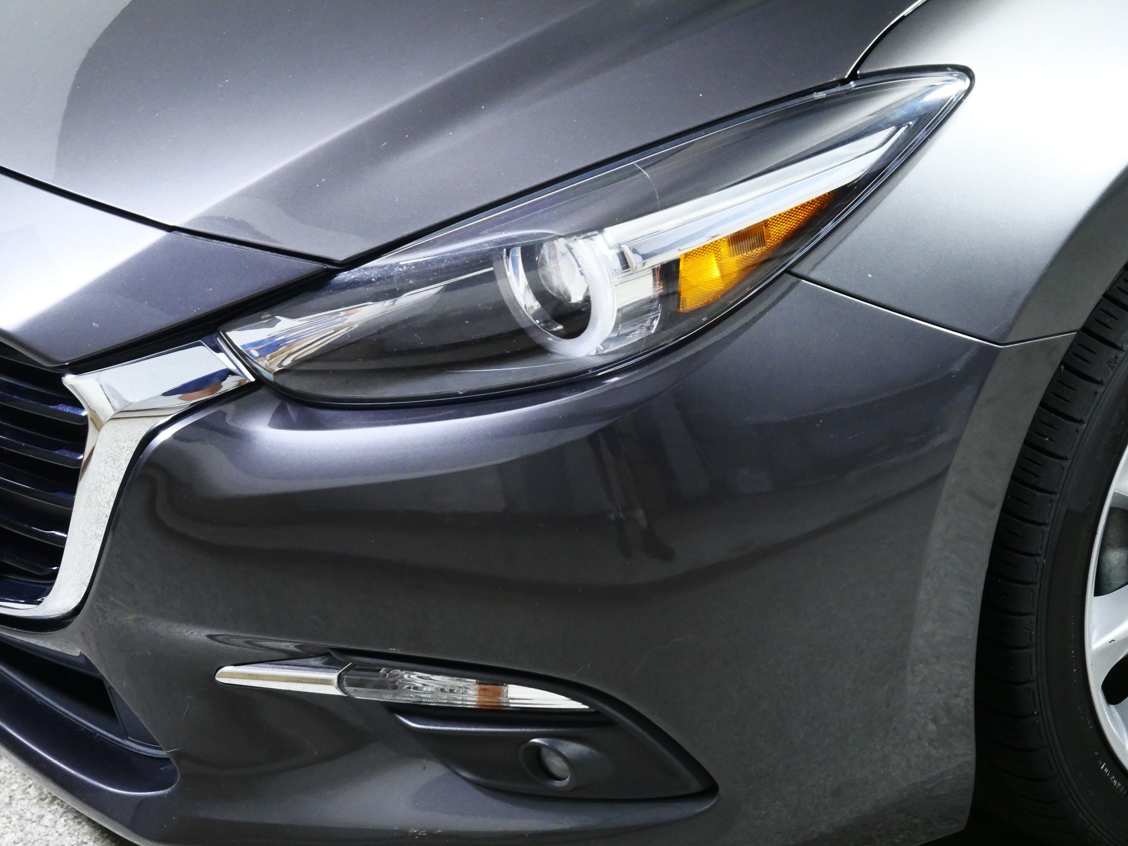 Used 2017 MAZDA MAZDA3 Grand Touring w/ Premium Equipment Package FWD image 16