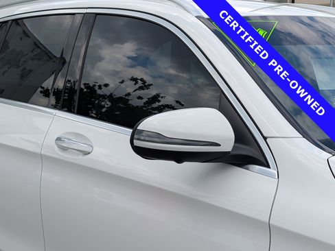 Used 2022 Mercedes-Benz GLC 300 image 10
