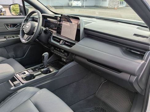 Used 2026 Subaru Outback Touring XT AWD/4WD image 39