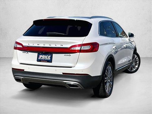 Used 2018 Lincoln MKX Reserve w/ Driver Assistance Package AWD/4WD image 2