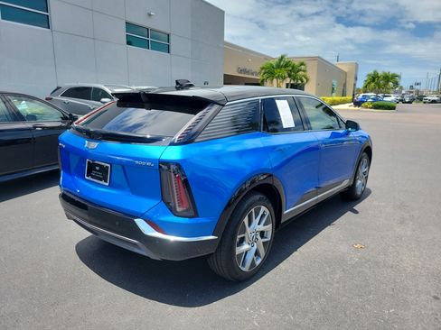 Used 2025 Cadillac Optiq Luxury 1 w/ LPO, Floor Liner Package AWD/4WD image 4
