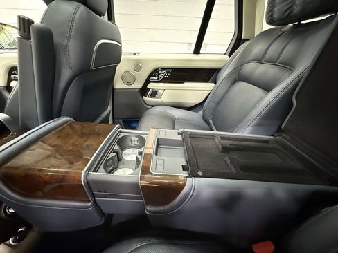 Used 2021 Land Rover Range Rover Autobiography image 45