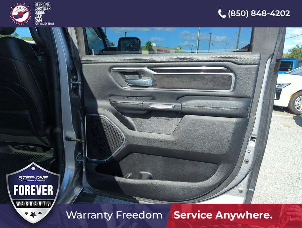 Used 2022 RAM 1500 Laramie w/ Sport Appearance Package AWD/4WD image 29