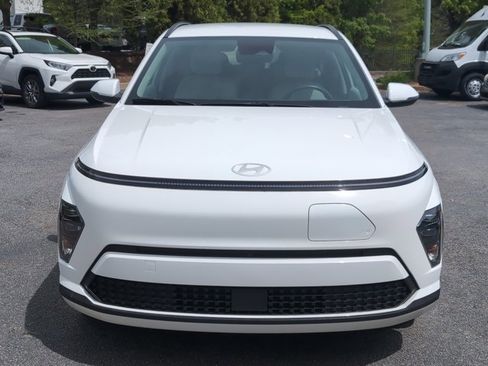 Certified 2024 Hyundai Kona SEL image 2
