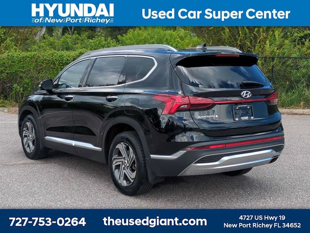 Certified 2023 Hyundai Santa Fe SEL w/ Premium Package FWD image 3