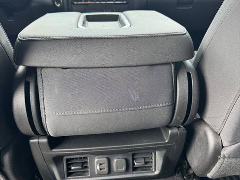 Used 2019 Chevrolet Silverado 1500 LT w/ Texas Edition RWD image 11