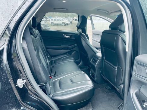 Used 2020 Ford Edge Titanium w/ Cargo Accessory Package AWD/4WD image 22