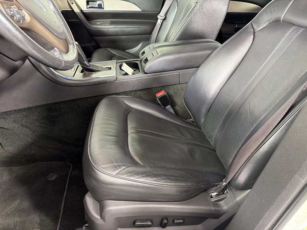 Used 2013 Lincoln MKX AWD image 12