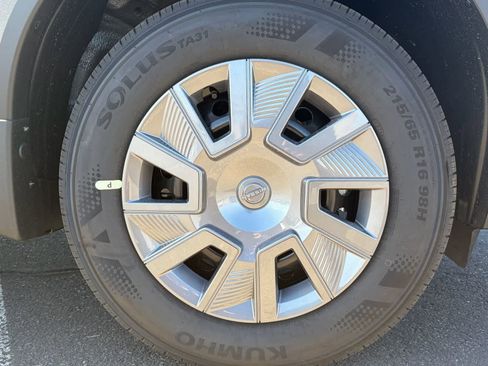 New 2026 Nissan Kicks S FWD image 7