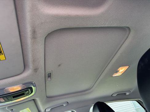 Used 2024 Hyundai Elantra Limited FWD image 30
