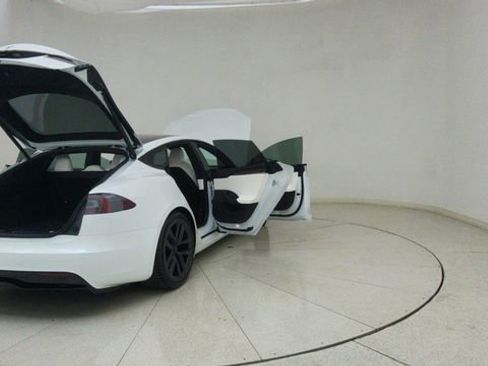 Used 2022 Tesla Model S Base image 67