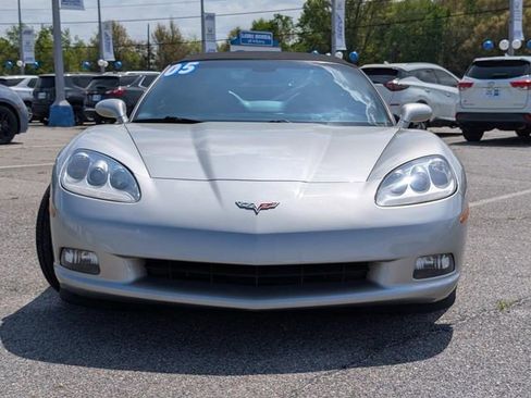 Used 2005 Chevrolet Corvette Convertible w/ Preferred Equipment Group image 2