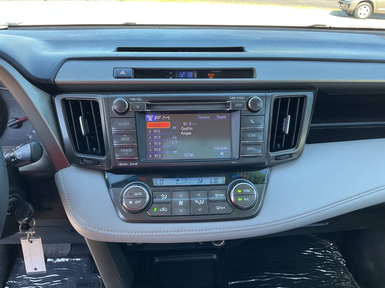 Used 2013 Toyota RAV4 XLE AWD/4WD image 19