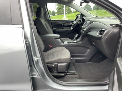 Used 2024 Chevrolet Equinox LT FWD image 24