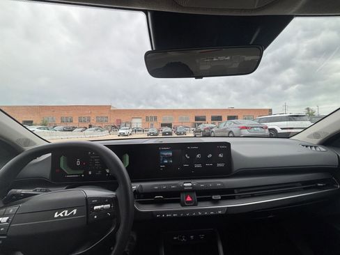 Used 2025 Kia K4 FWD image 31