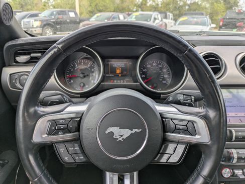 Used 2019 Ford Mustang Premium RWD image 20
