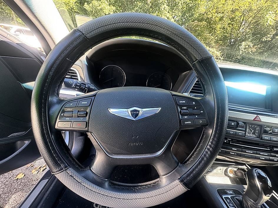 Used 2016 Hyundai Genesis 3.8 w/ Option Group 02 RWD image 13