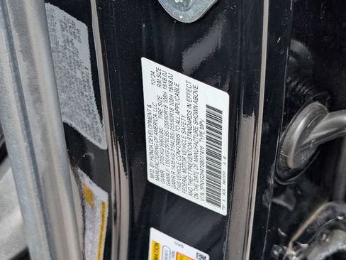Used 2025 Honda Pilot EX-L image 19