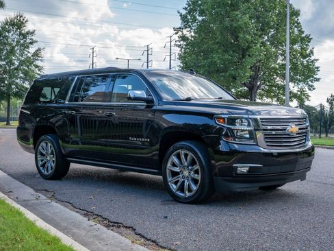 Used 2016 Chevrolet Suburban LTZ AWD/4WD image 4