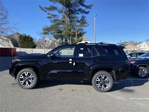 New 2025 Toyota 4Runner TRD Sport image 2