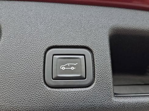 Certified 2021 Chevrolet Equinox Premier AWD/4WD image 29