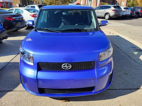 Used 2010 Scion xB image 2
