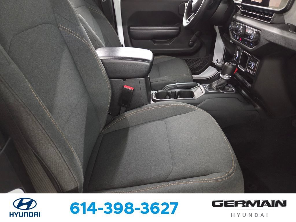 Used 2024 Jeep Wrangler Sport AWD/4WD image 20
