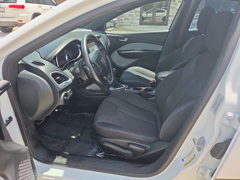 Used 2015 Dodge Dart SXT FWD image 7