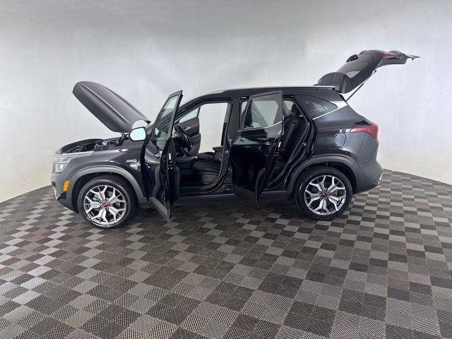 Certified 2021 Kia Seltos S AWD/4WD image 11
