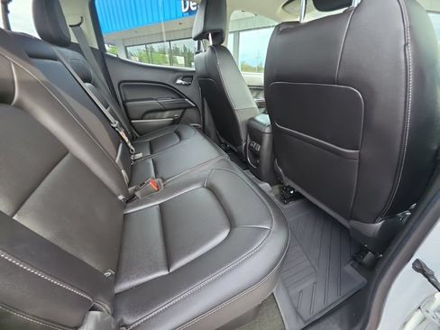 Used 2018 GMC Canyon SLT AWD/4WD image 17