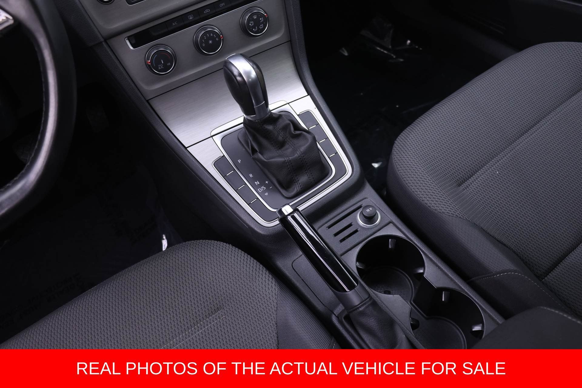 Used 2016 Volkswagen Golf S FWD image 11
