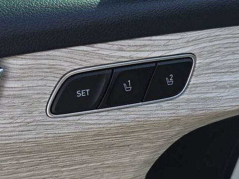 Used 2024 Hyundai Palisade Calligraphy FWD image 13