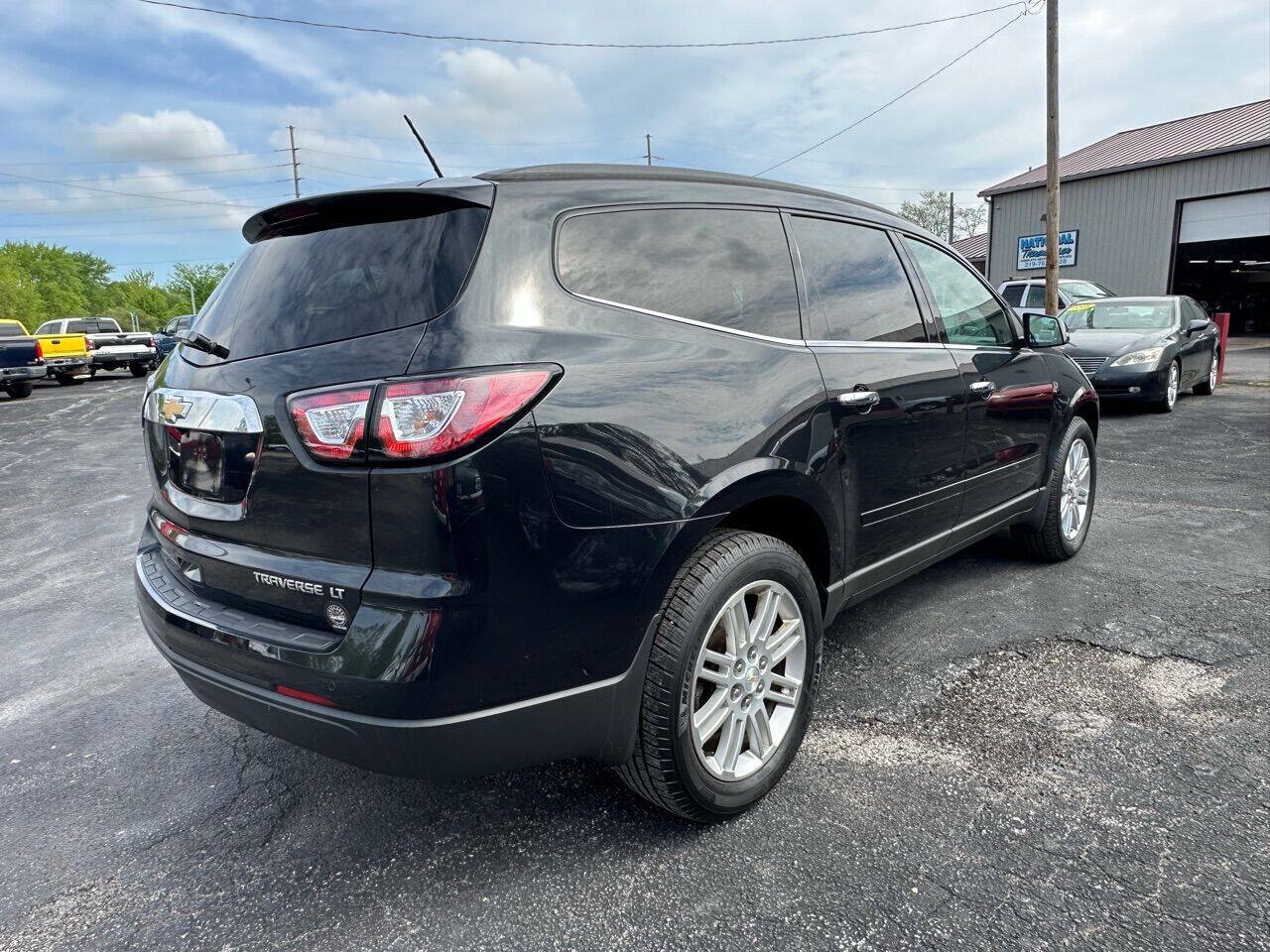 Used 2014 Chevrolet Traverse LT w/ All-Star Edition FWD image 5