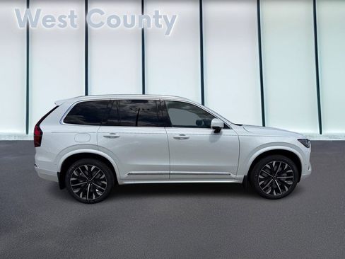 New 2026 Volvo XC90 T8 Ultra w/ Lounge Package AWD/4WD image 2