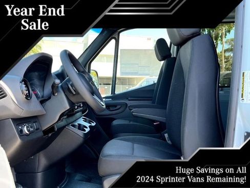 New 2024 Mercedes-Benz Sprinter 2500 image 19