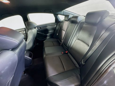 Used 2018 Honda Accord Sport image 25