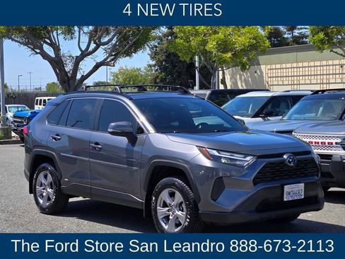 Used 2024 Toyota RAV4 XLE w/ Convenience Package AWD/4WD image 3