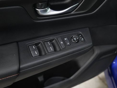 Used 2025 Honda CR-V Sport image 19