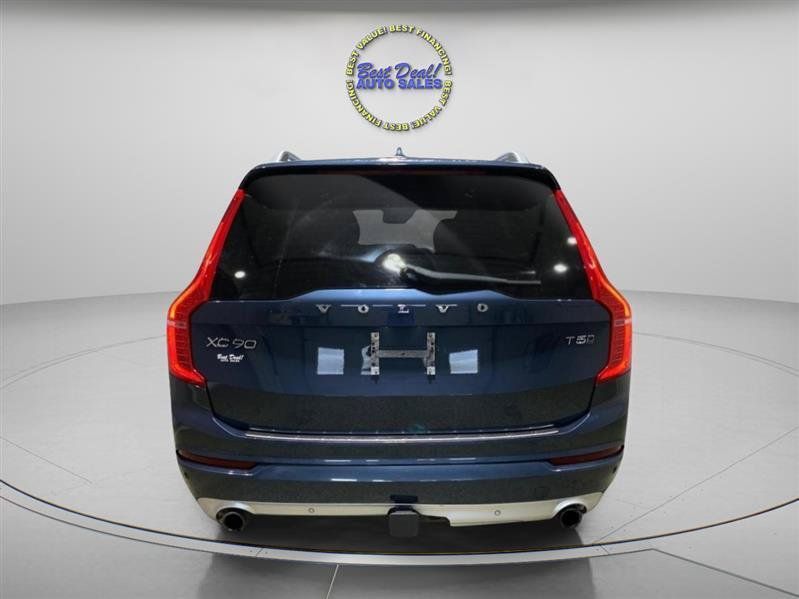 Used 2018 Volvo XC90 T5 Momentum w/ Convenience Package AWD/4WD image 4